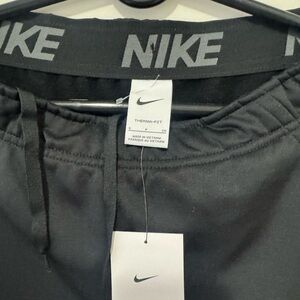 Nike Black Men's Athletic Joggers with Grey Swoosh